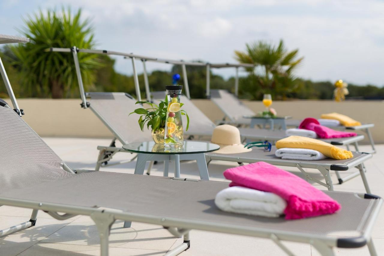 Villa Helines***** Linardići エクステリア 写真