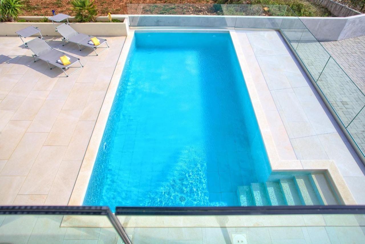 Villa Helines***** Linardići エクステリア 写真